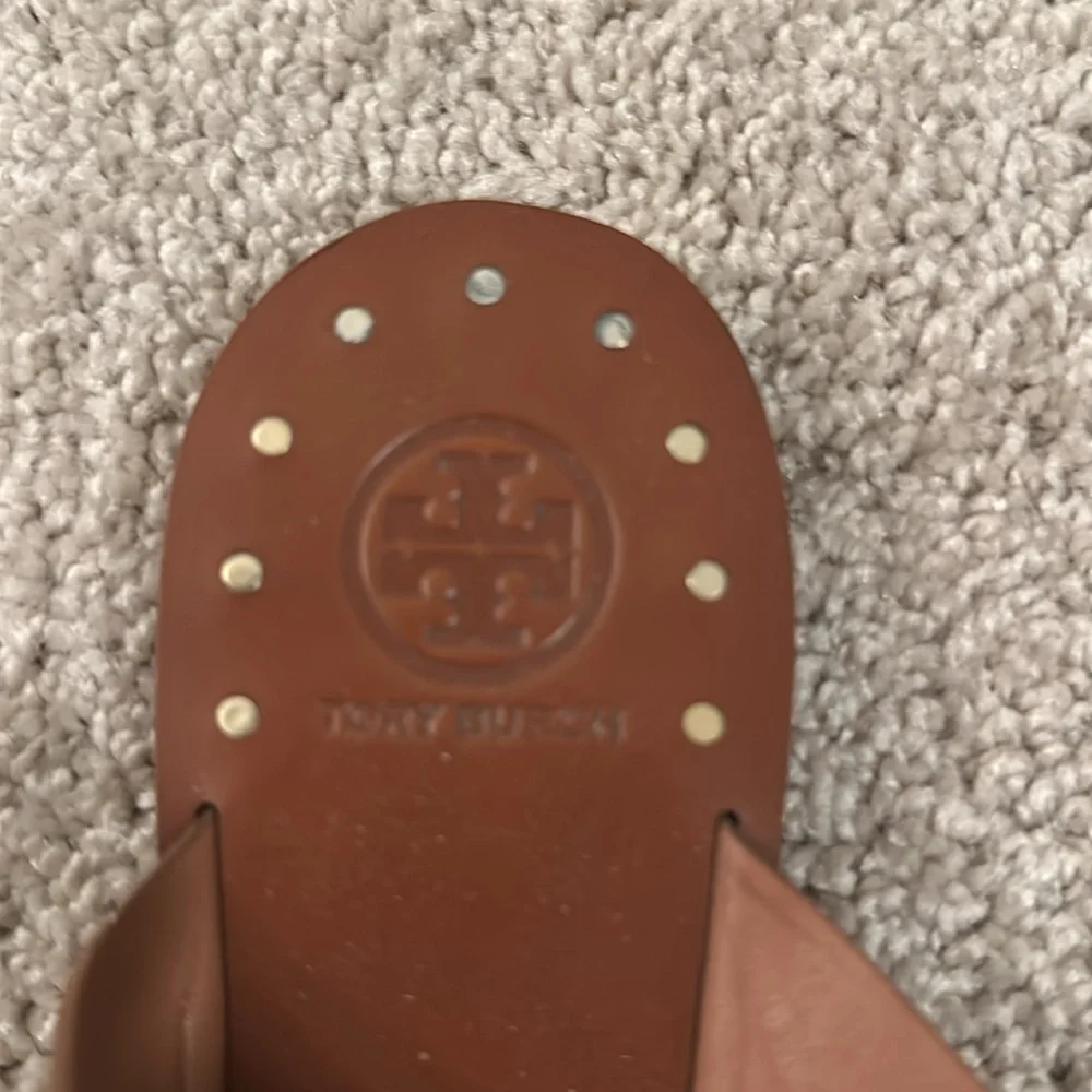 Tory Burch sandals slides leather brass - Picture 7 of 7